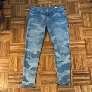 Stylish Blue Camouflage Women’s Jeans